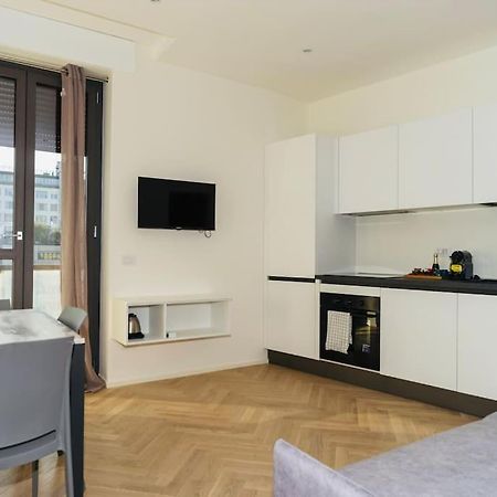 Sky View -Porta Nuova- Appartamento 7 Con Terrazzo มิลาน ภายนอก รูปภาพ